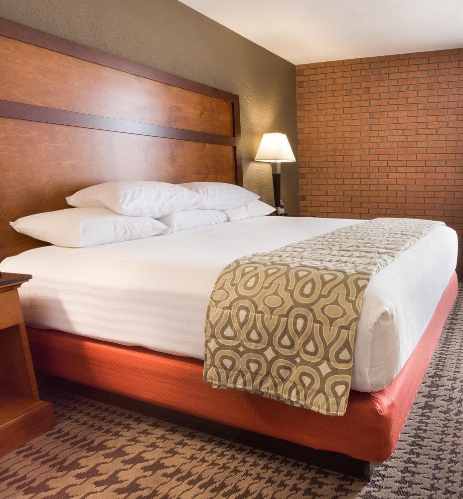 Drury Inn & Suites Jackson Mo Bagian luar foto